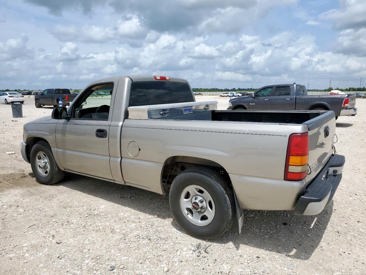2003 GMC Sierra