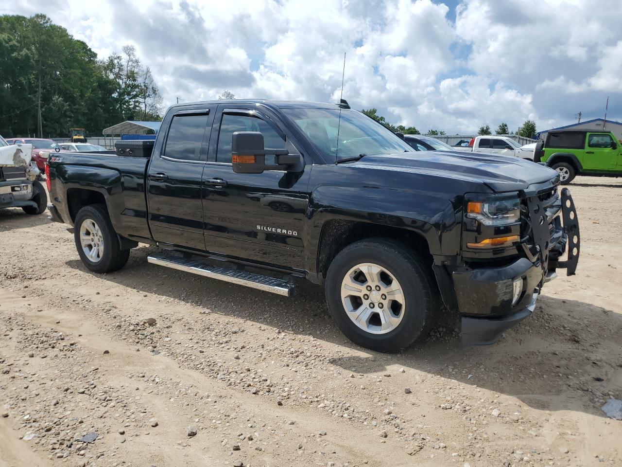2017 CHEVROLET Silverado