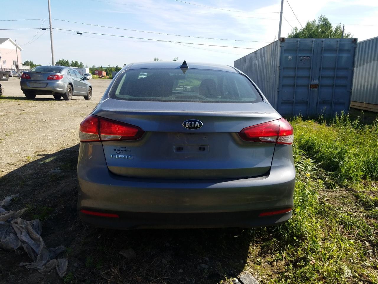 2017 KIA FORTE