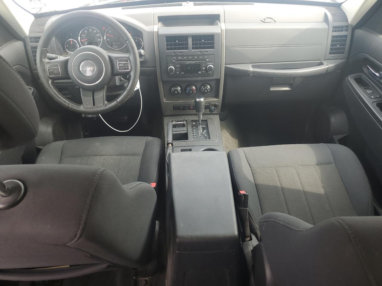 2012 JEEP Liberty