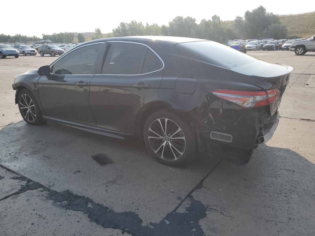 2018 TOYOTA CAMRY