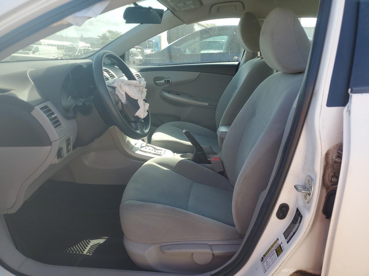 2011 TOYOTA COROLLA