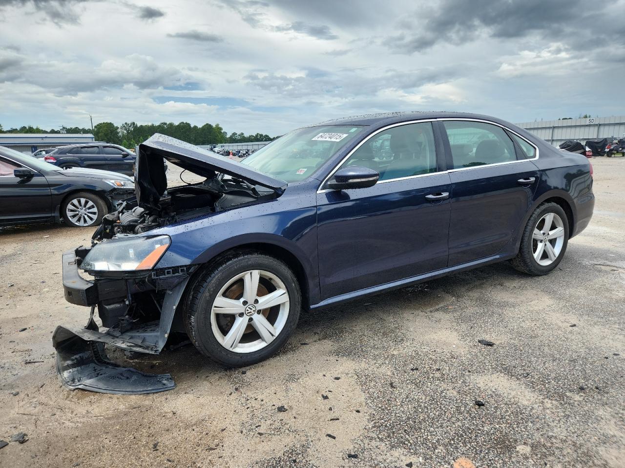 2012 VOLKSWAGEN Passat