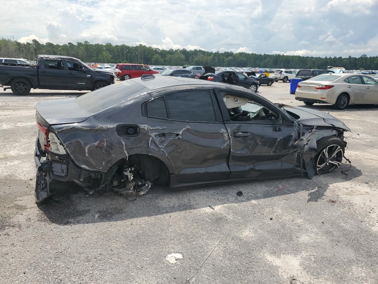 2024 VOLVO S60