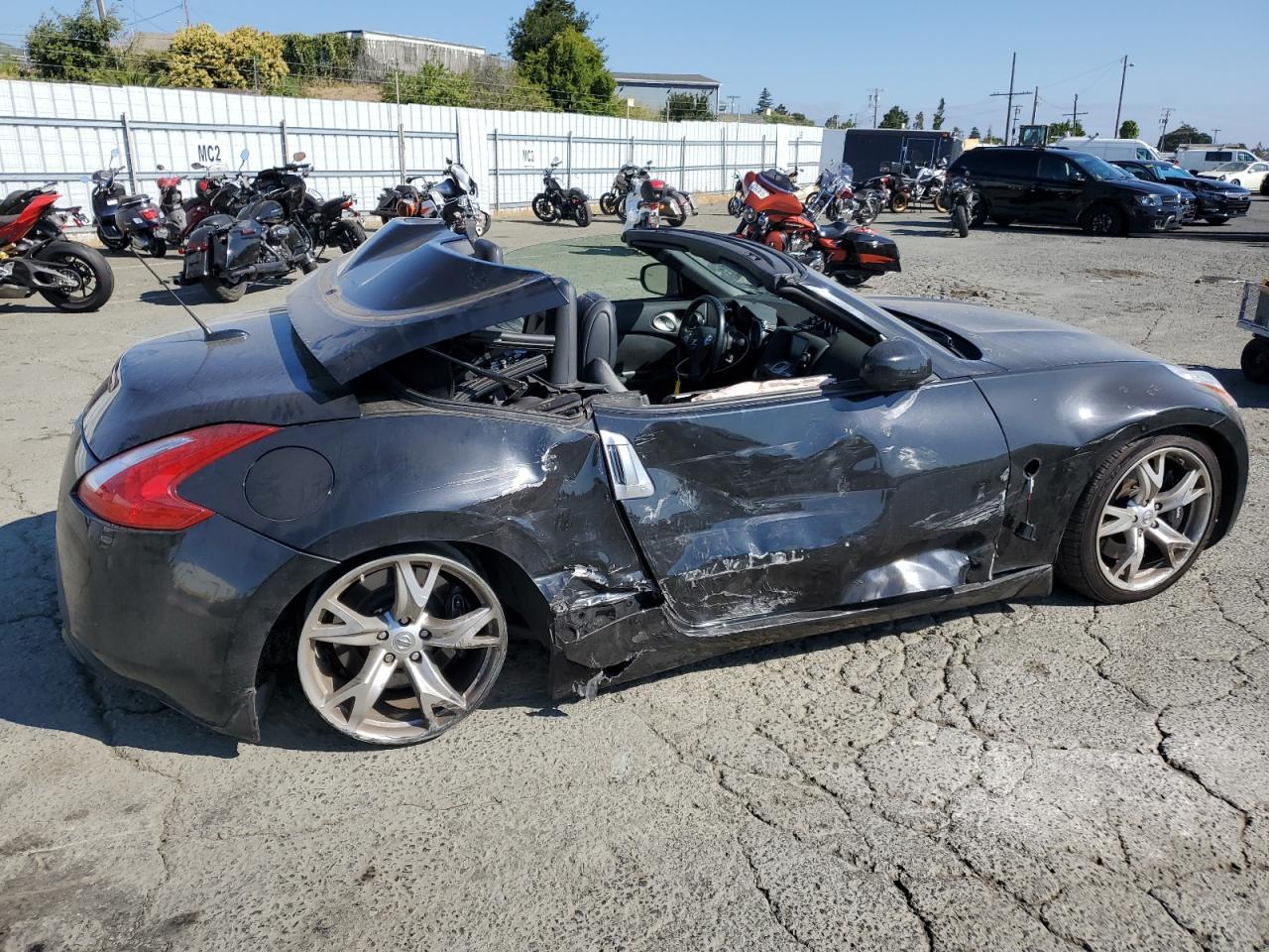 2012 NISSAN 370Z