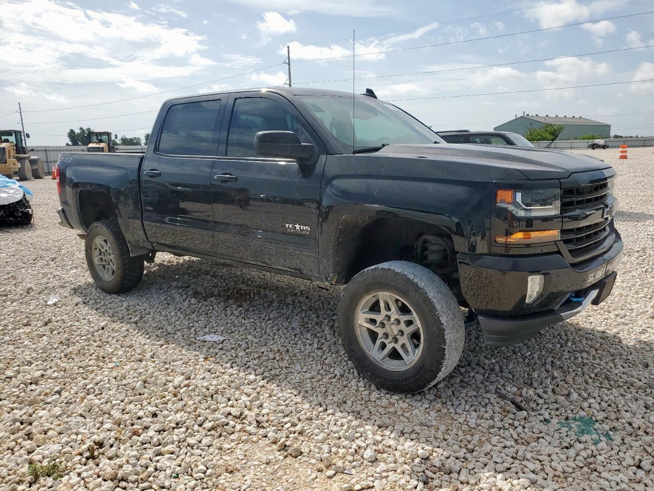2018 CHEVROLET Silverado