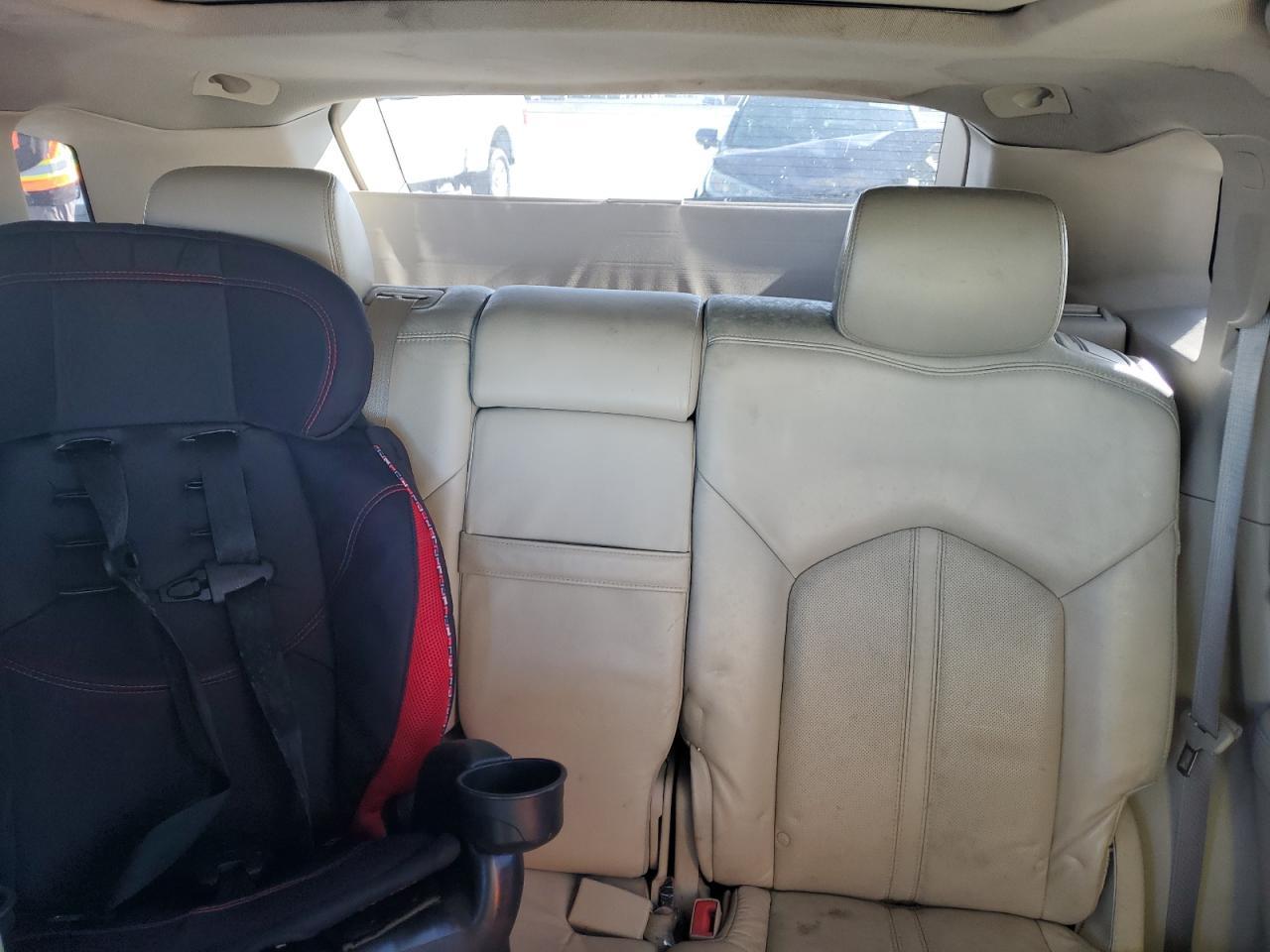2010 CADILLAC SRX
