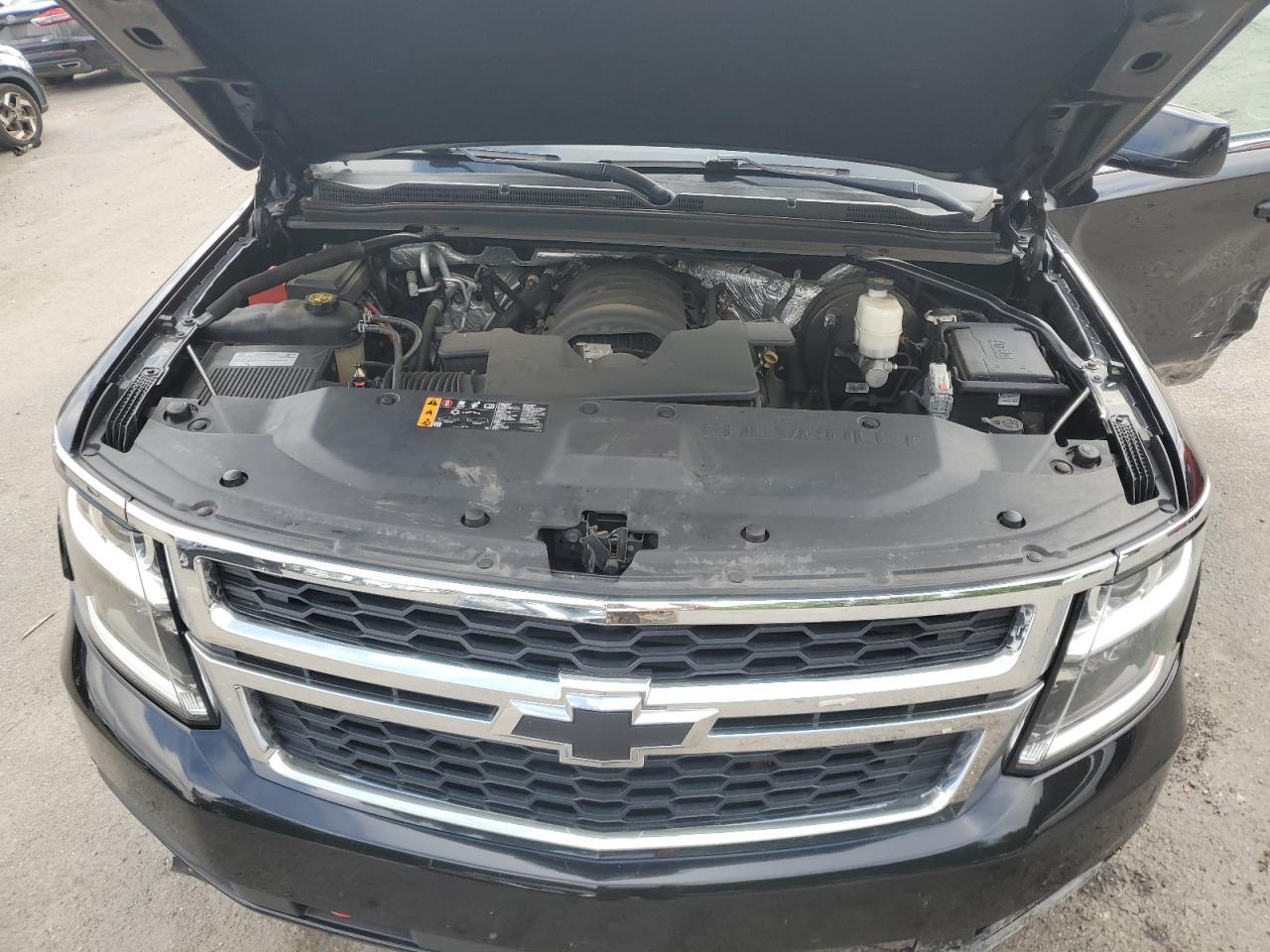 2017 CHEVROLET Suburban
