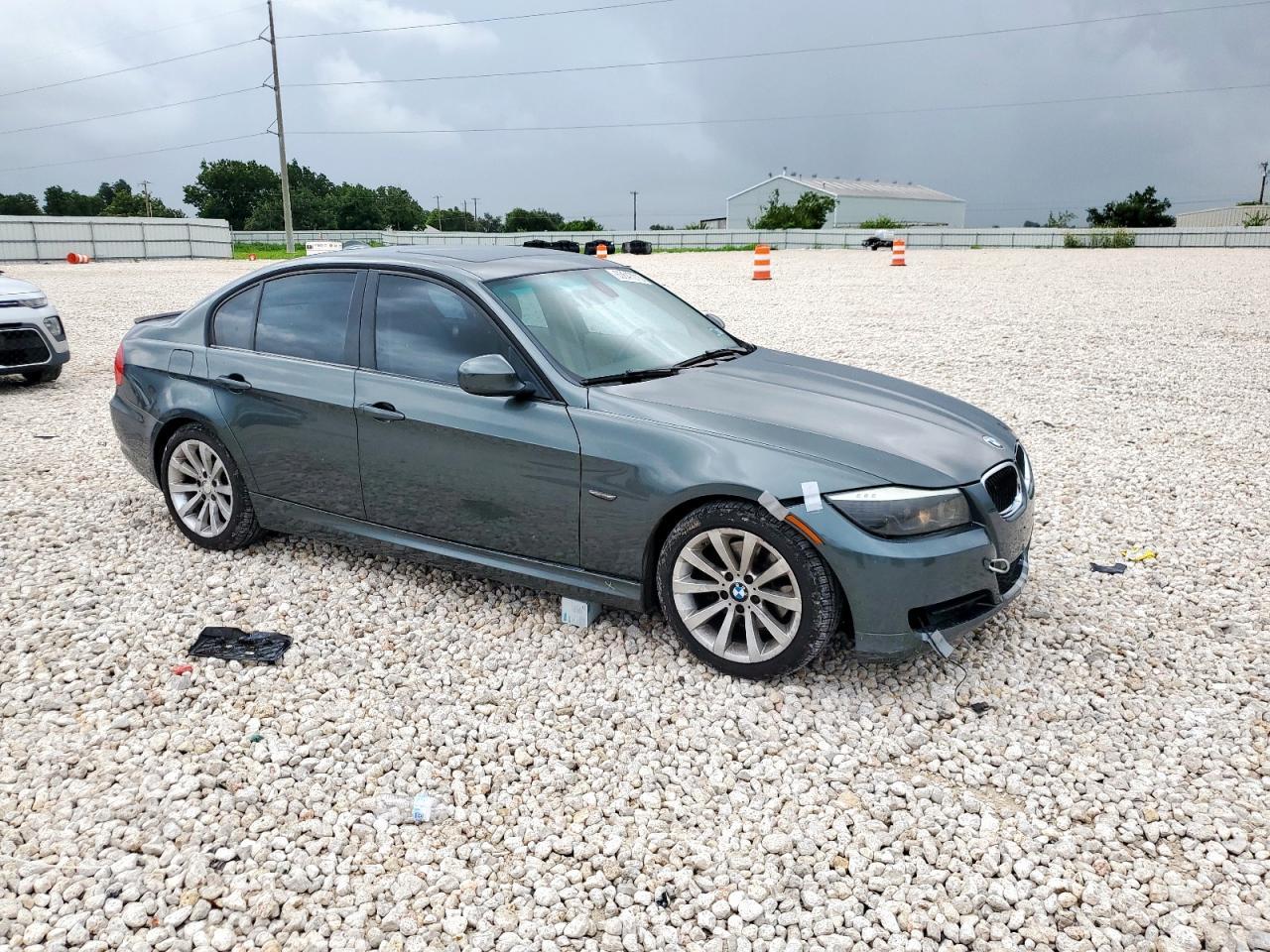 2011 BMW 3 SERIES
