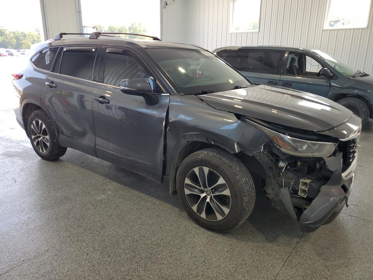 2022 TOYOTA HIGHLANDER