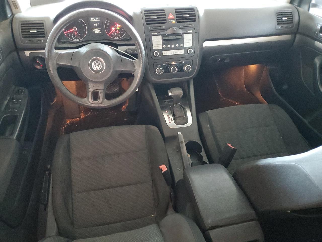 2010 VOLKSWAGEN JETTA