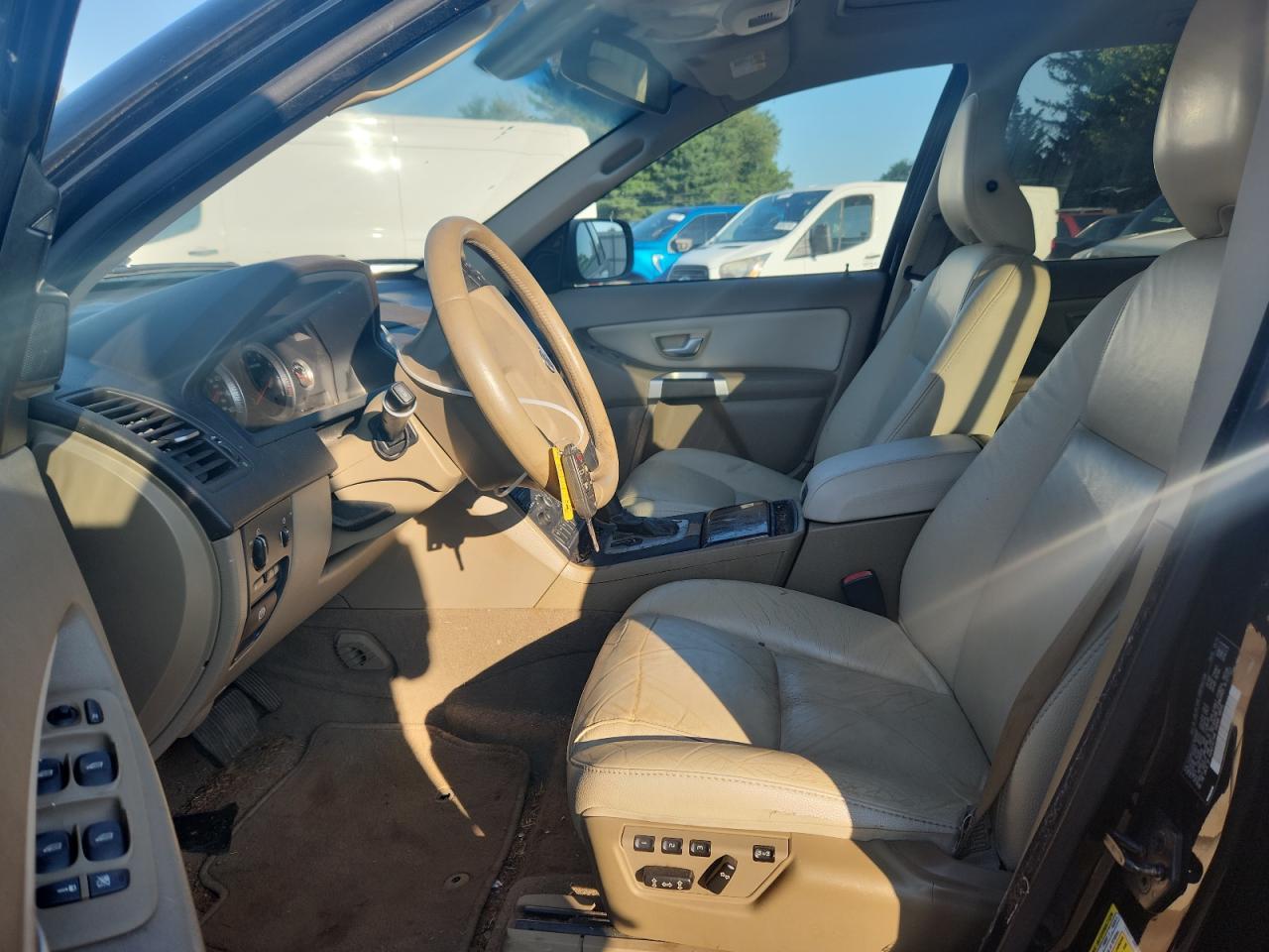 2012 VOLVO XC90