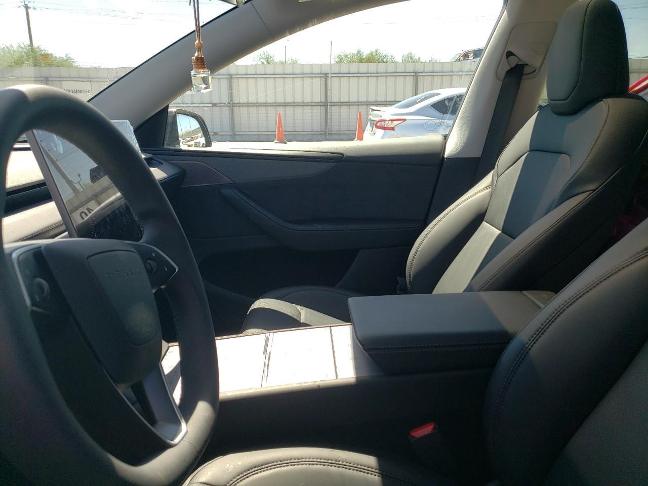 2026 TESLA MODEL Y