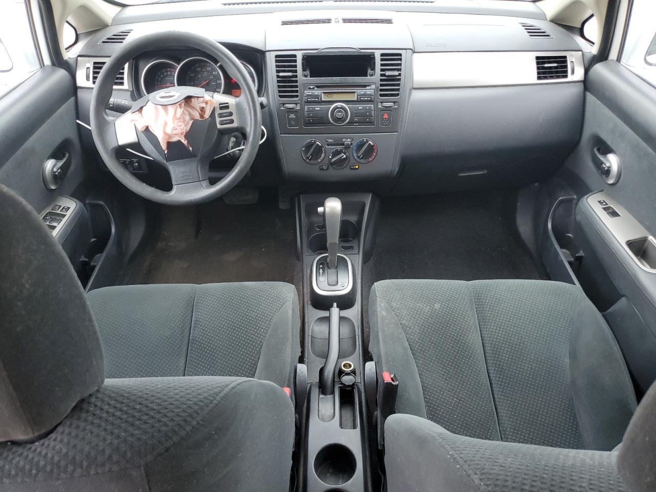 2011 NISSAN VERSA