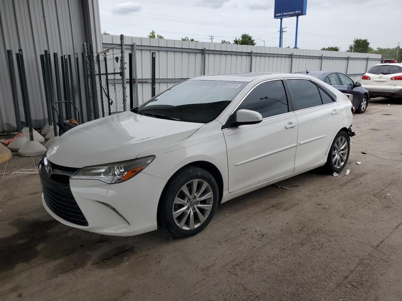 2015 TOYOTA CAMRY