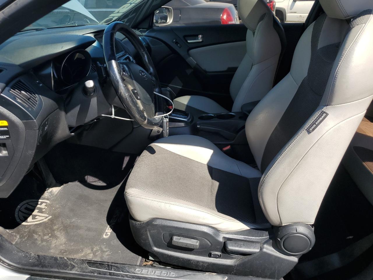 2013 HYUNDAI GENESIS