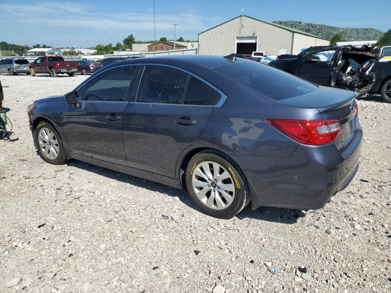 2017 SUBARU Legacy