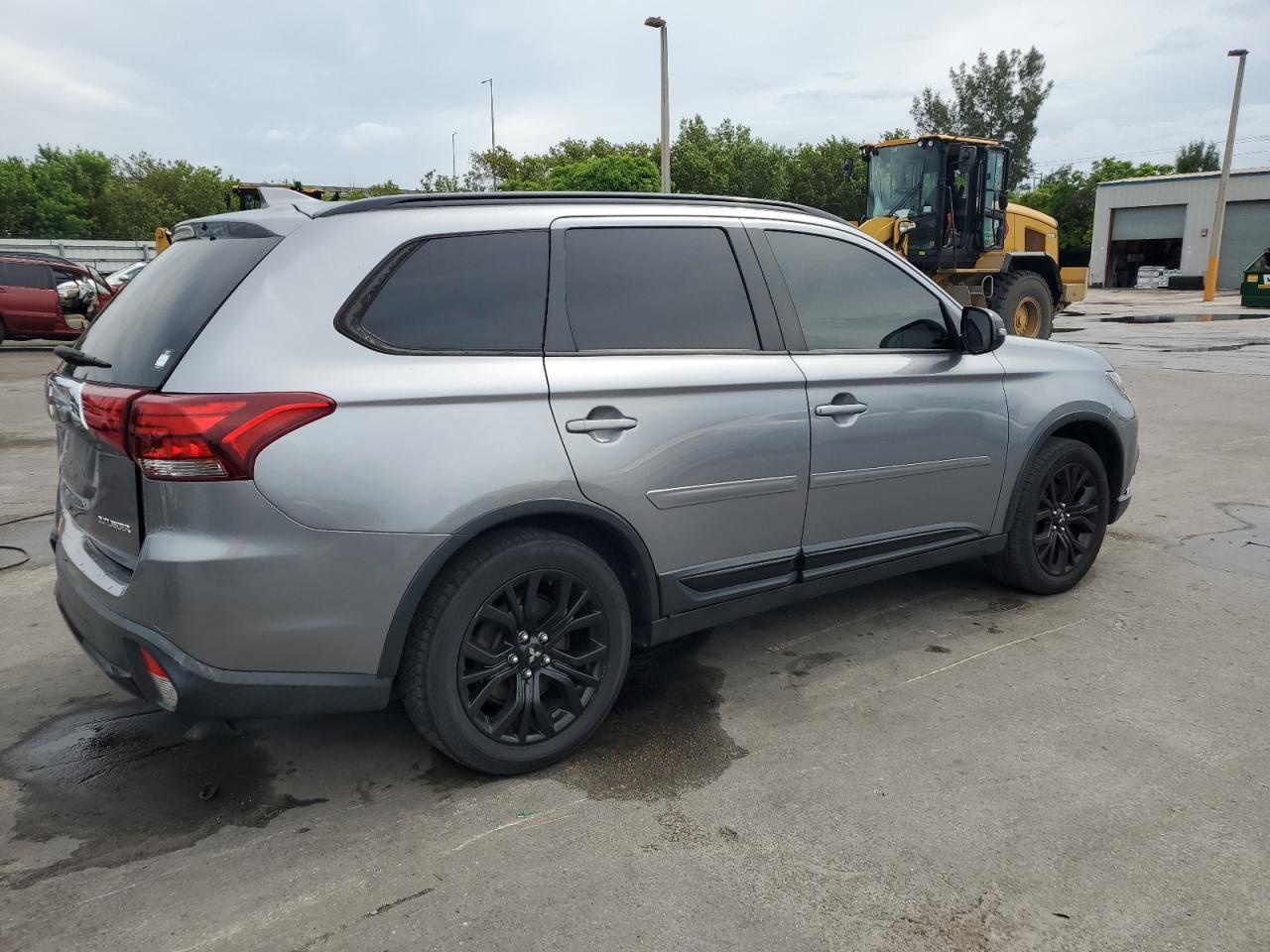 2018 MITSUBISHI outlander