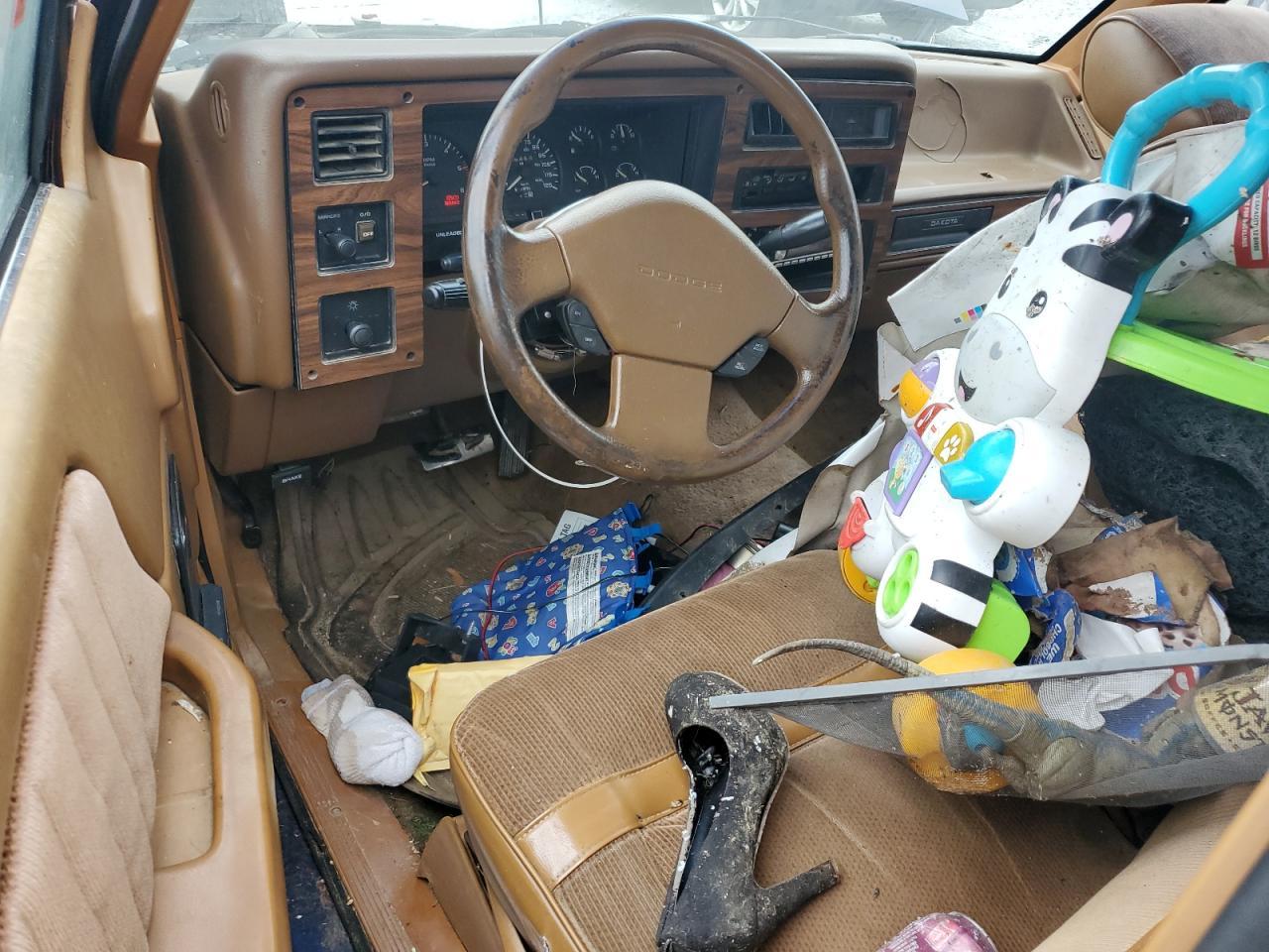 1992 DODGE Dakota