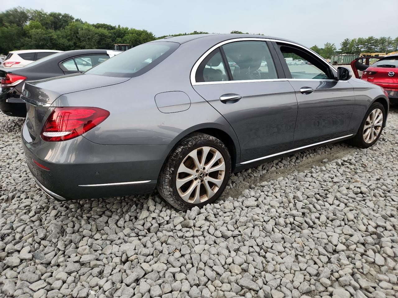 2017 MERCEDES-BENZ E-Class