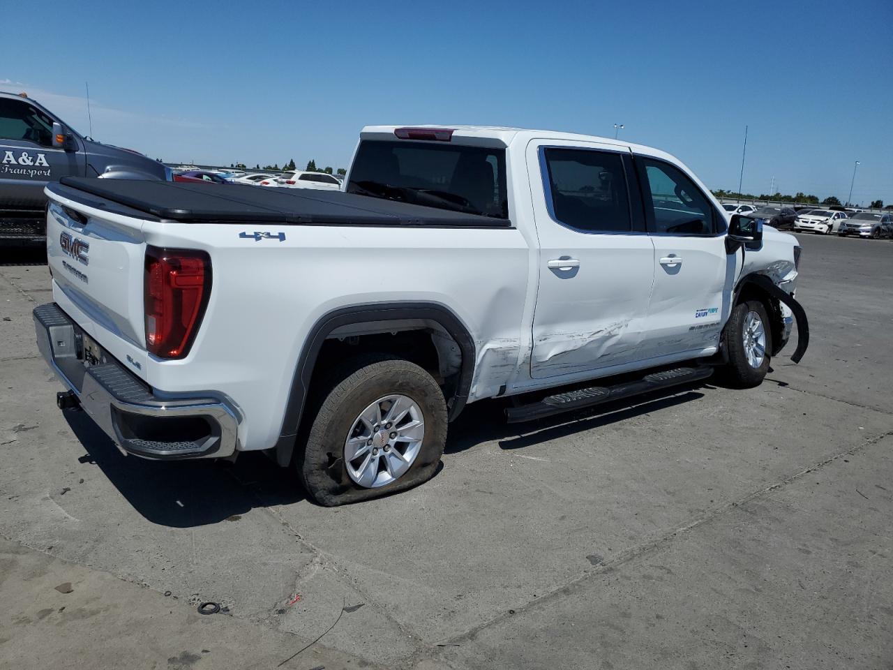 2023 GMC Sierra