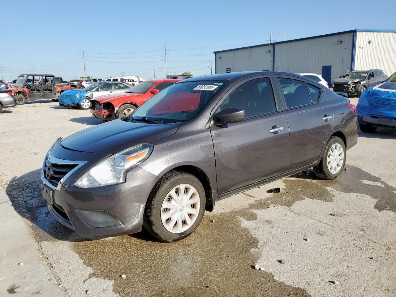 2015 NISSAN VERSA