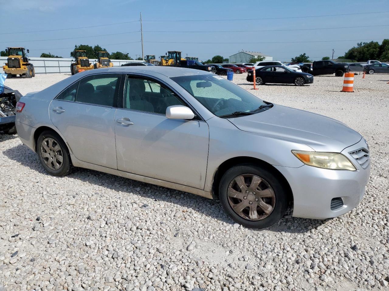 2011 TOYOTA CAMRY