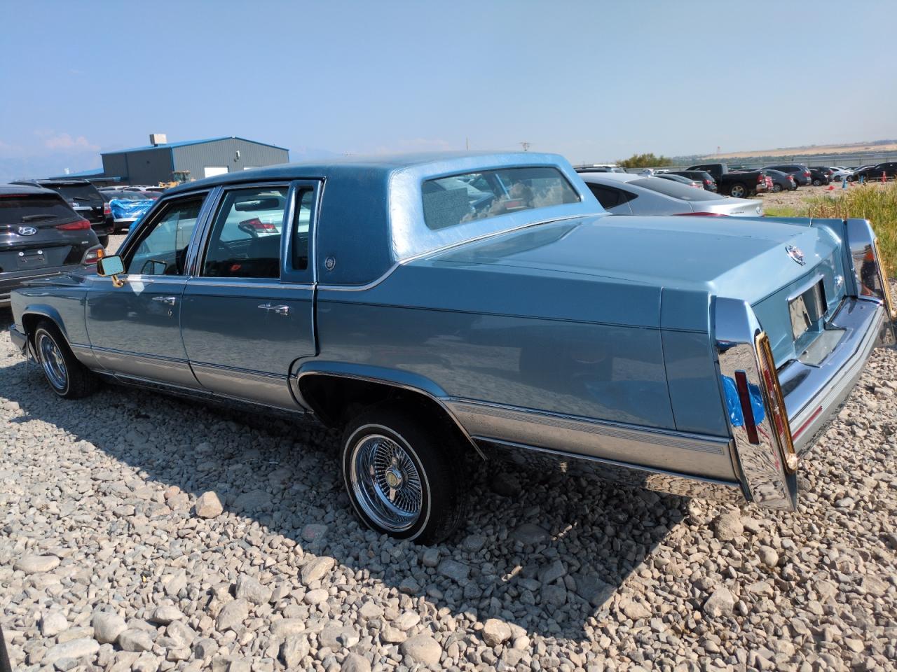 1992 CADILLAC Brougham