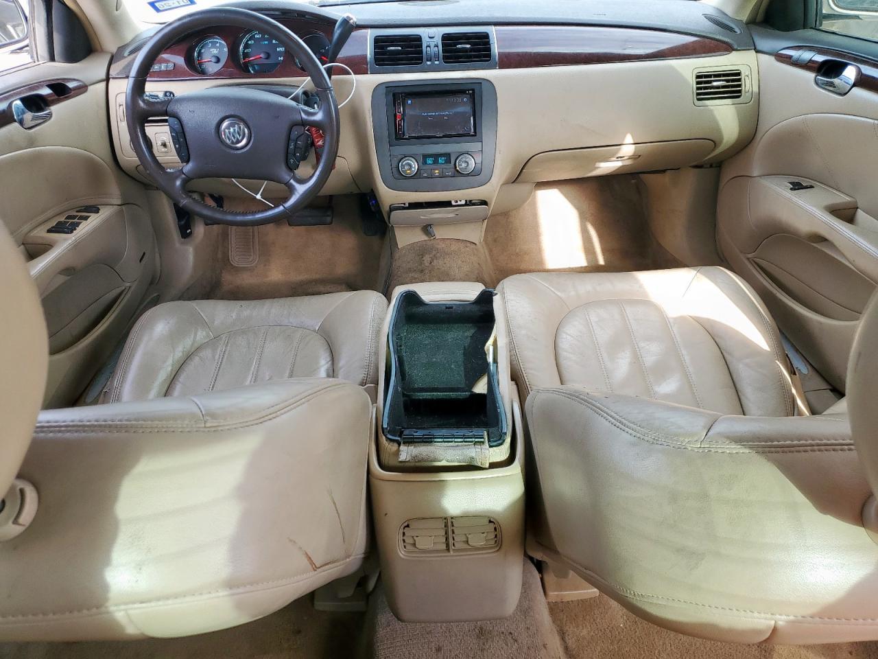 2010 BUICK Lucerne