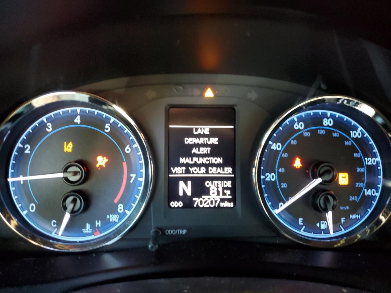 2017 TOYOTA COROLLA