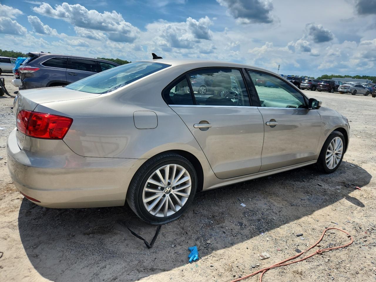 2014 VOLKSWAGEN JETTA