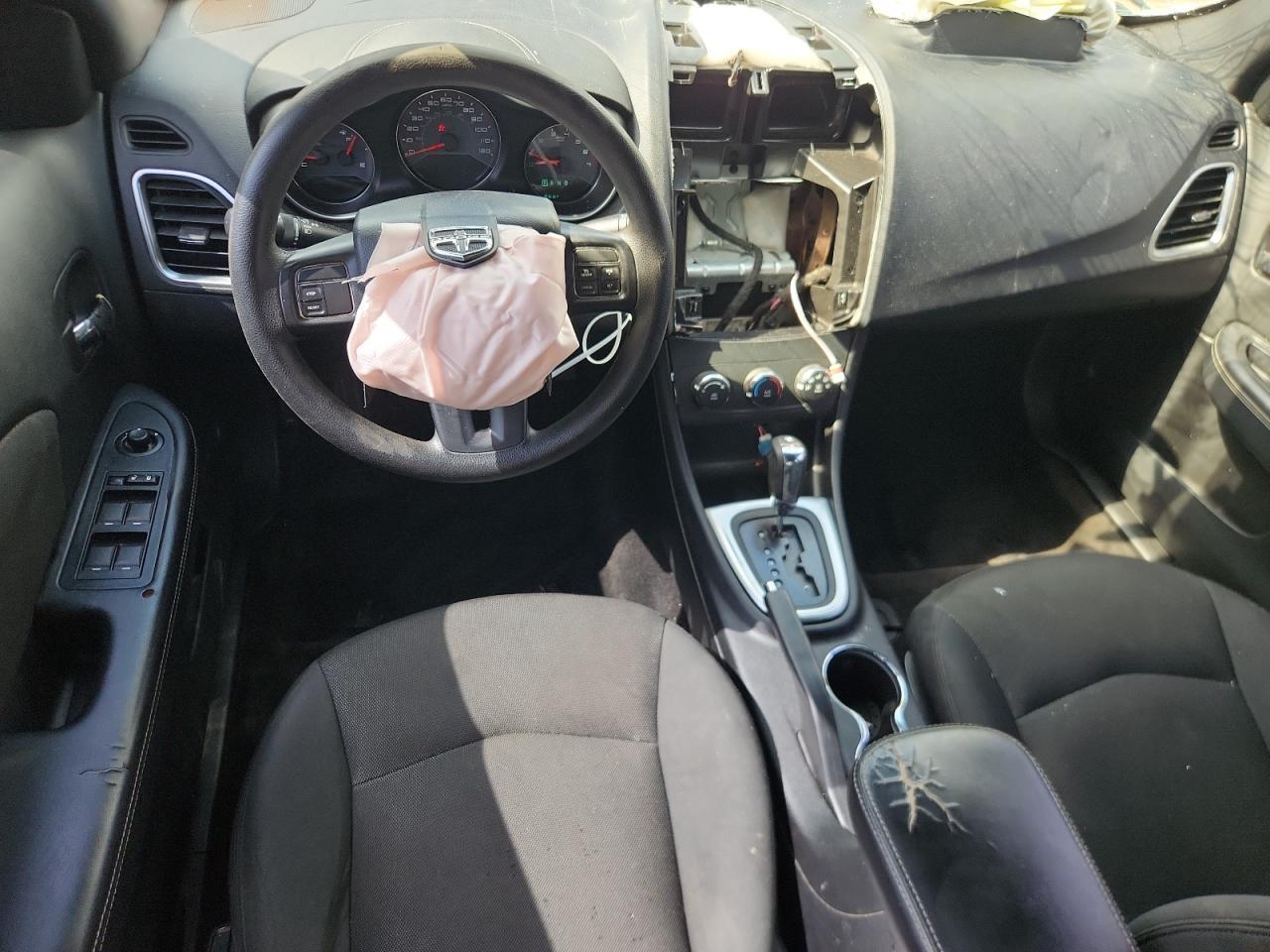 2012 DODGE Avenger
