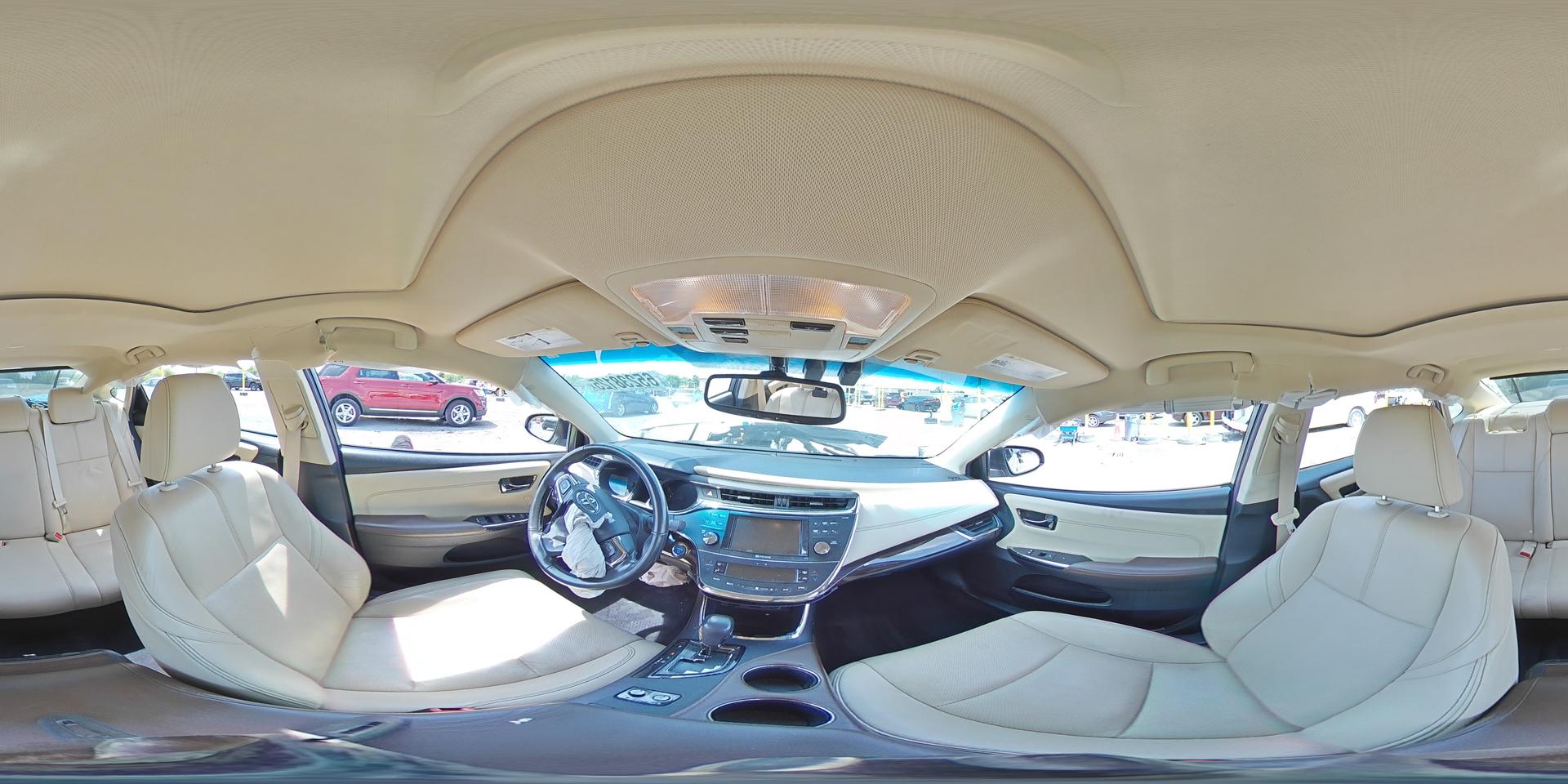 2013 TOYOTA Avalon