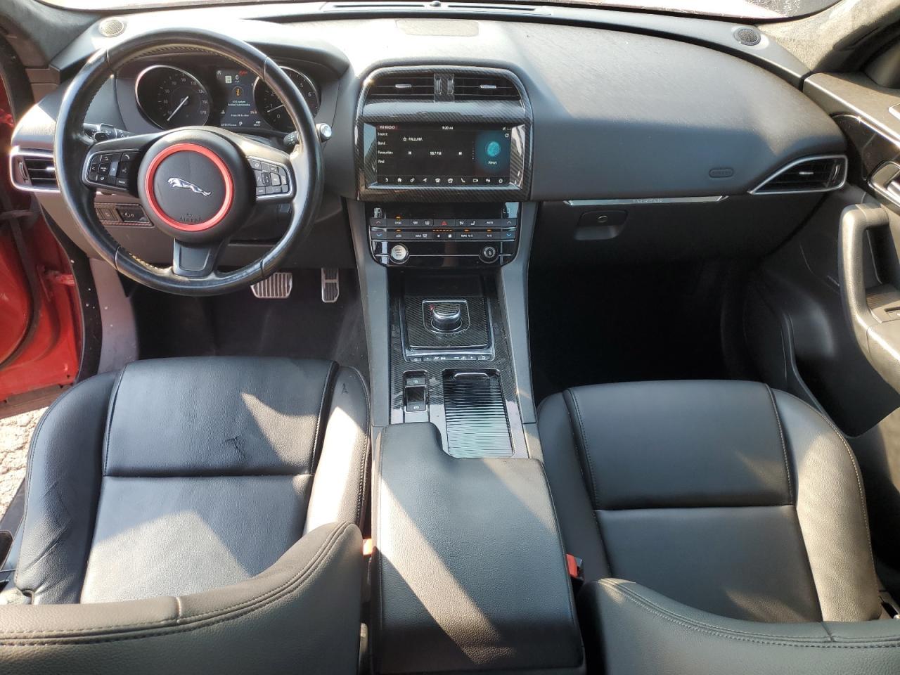 2019 JAGUAR F-Pace