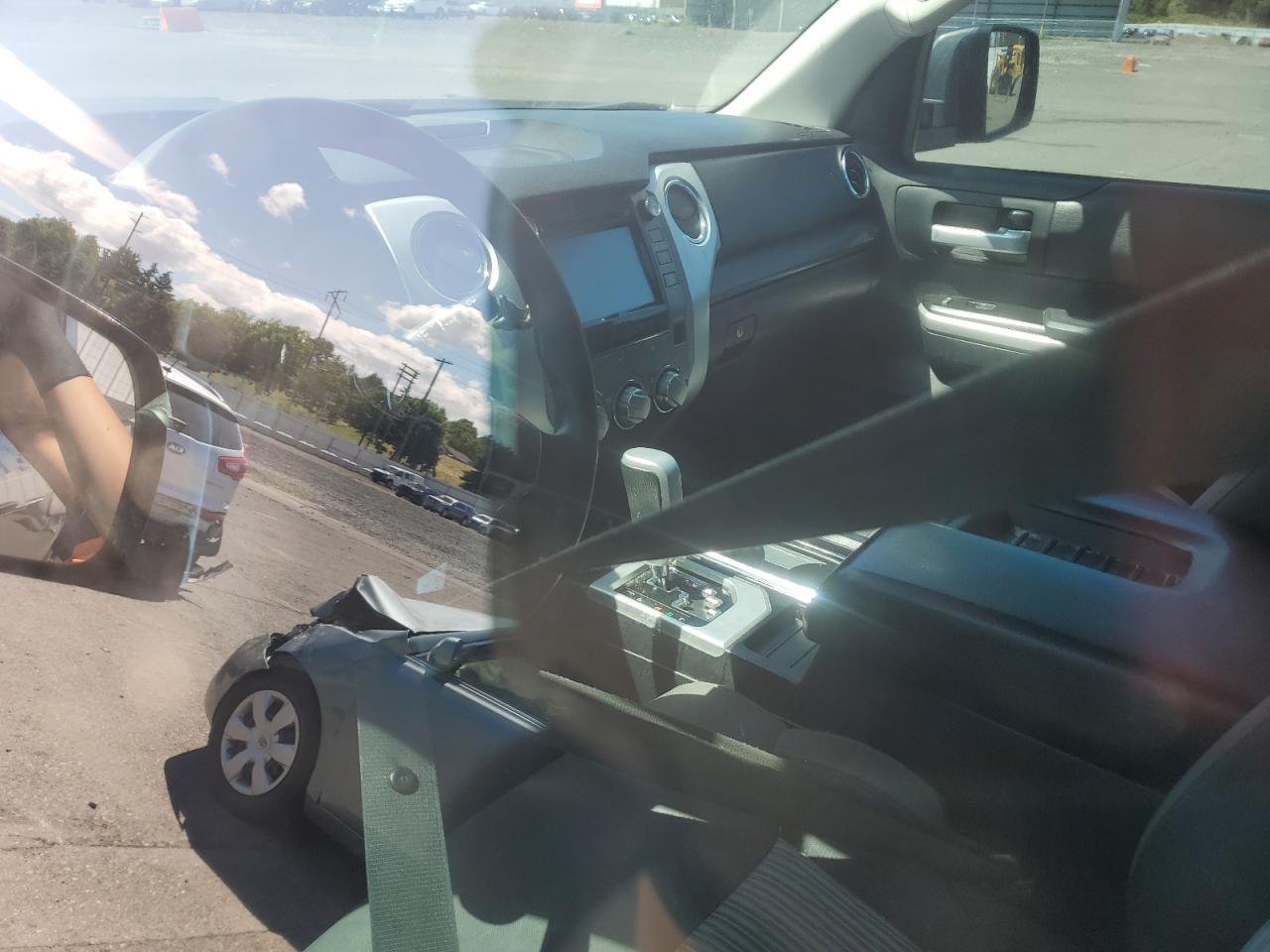 2016 TOYOTA TUNDRA