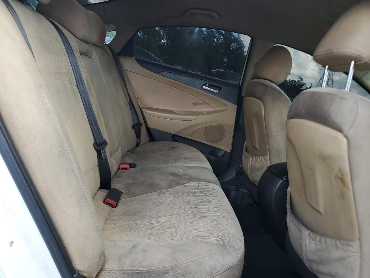 2011 HYUNDAI SONATA