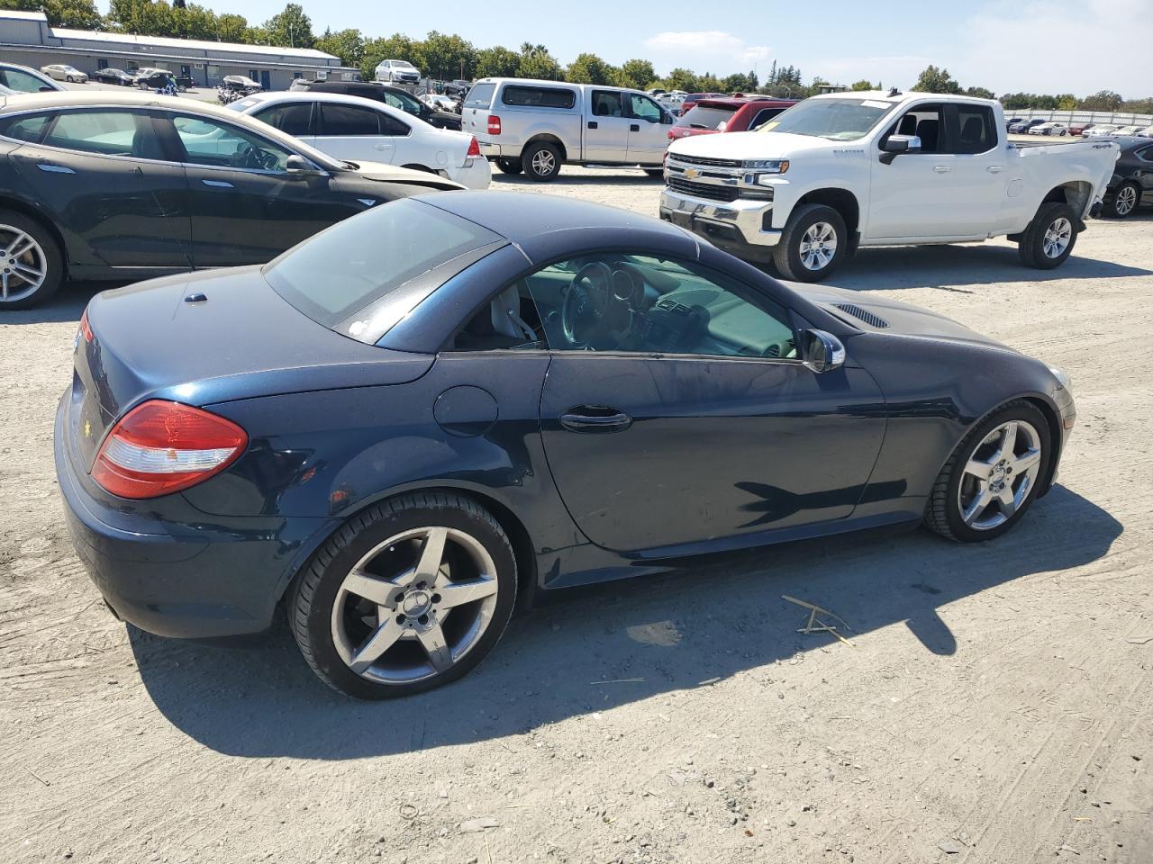 2006 MERCEDES-BENZ SLK-Class