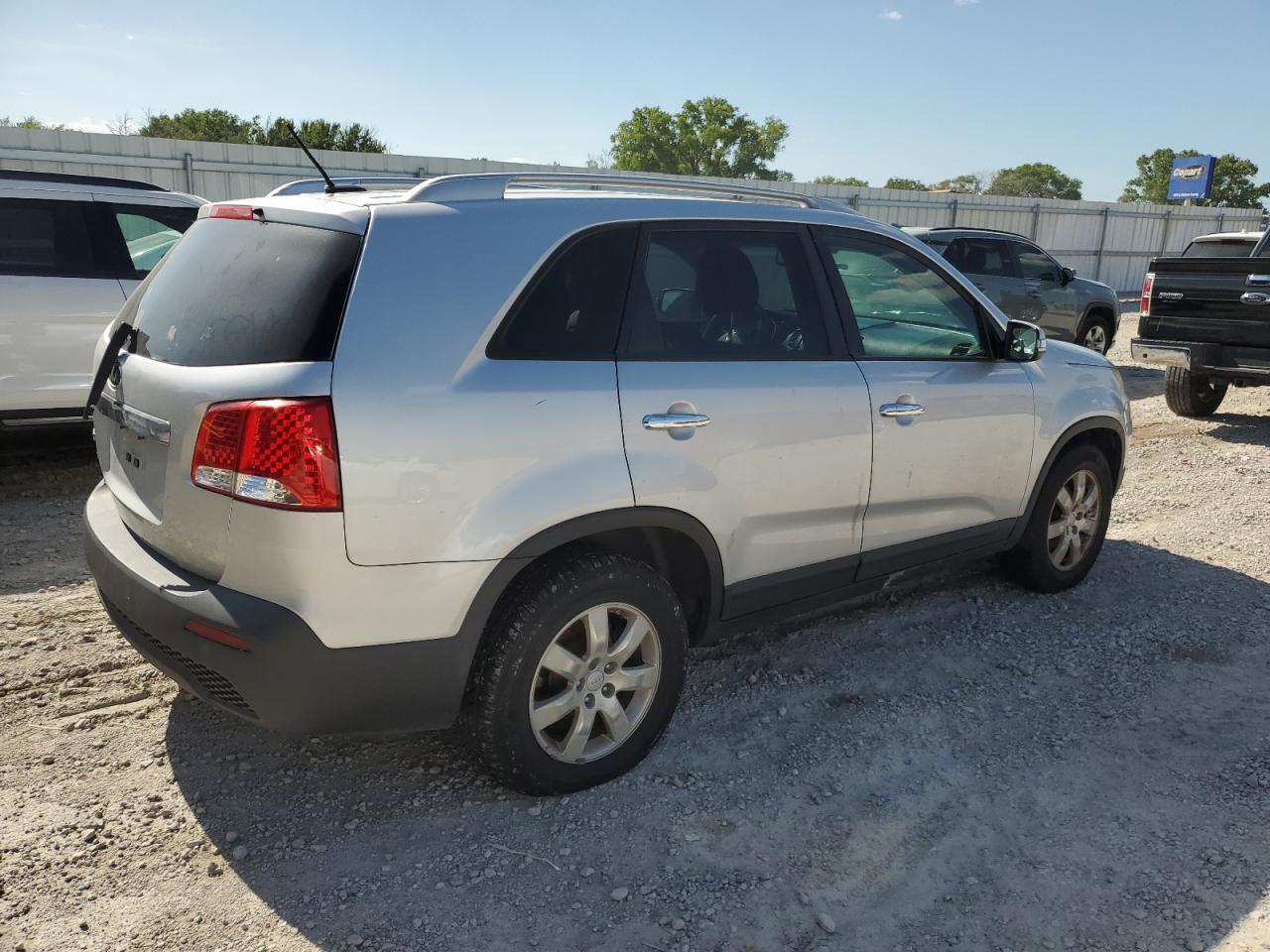 2011 KIA SORENTO