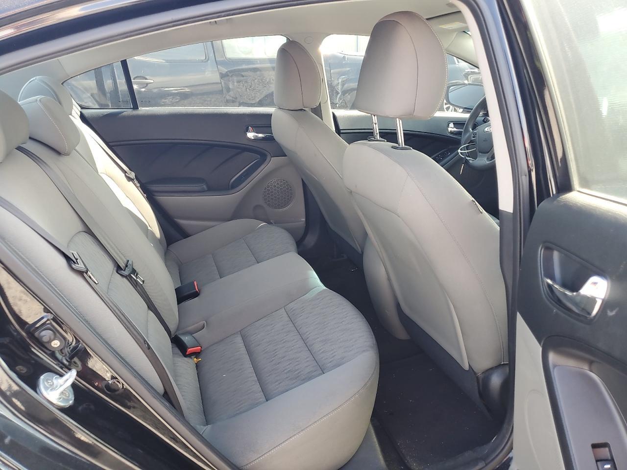 2016 KIA FORTE