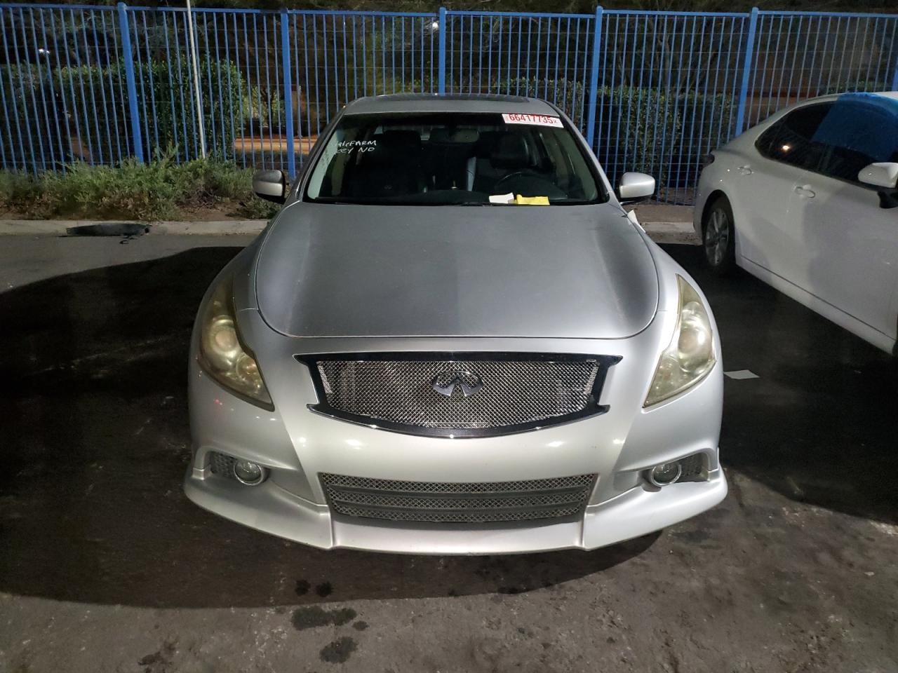 2011 INFINITI G37