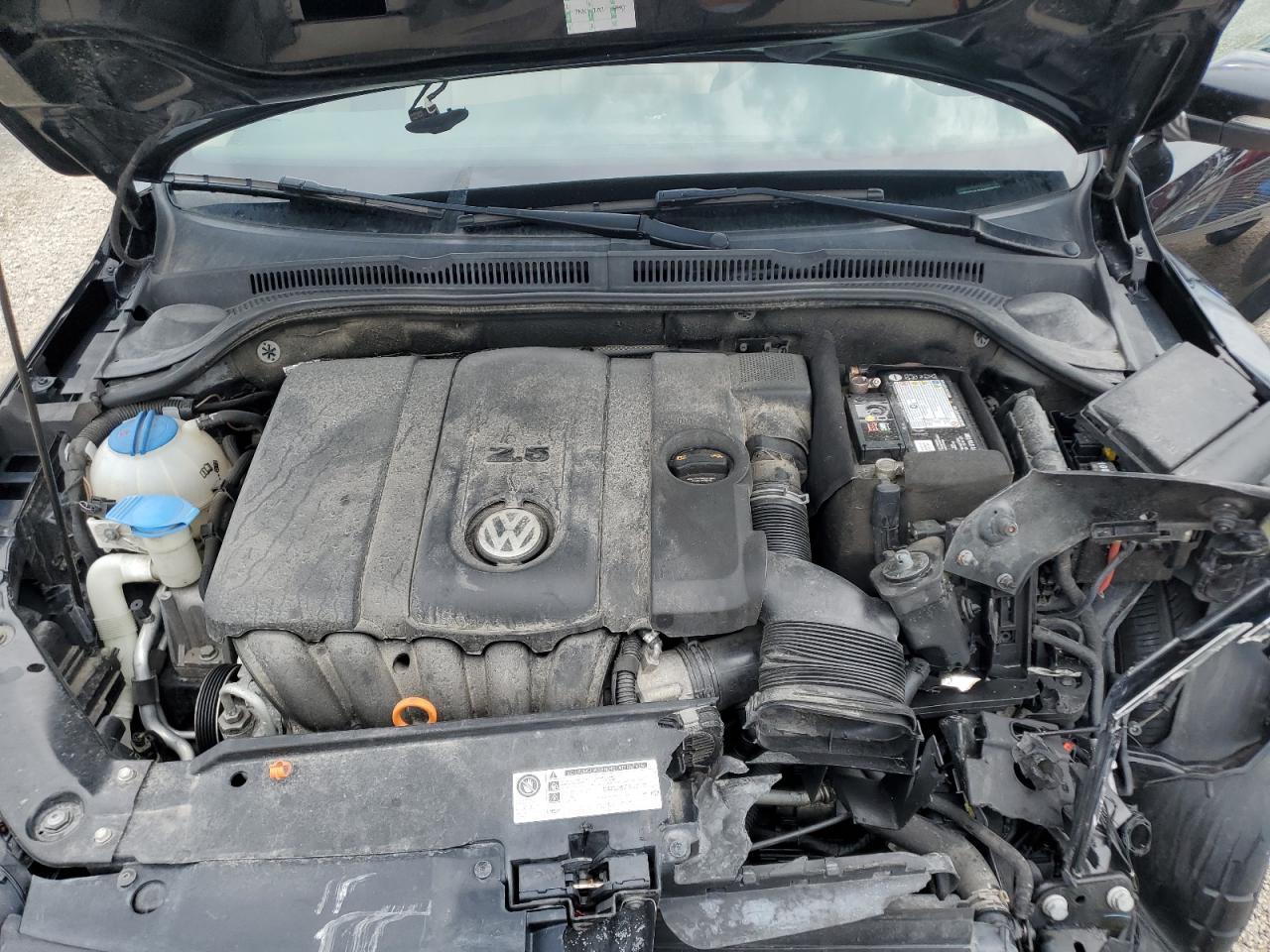 2011 VOLKSWAGEN JETTA
