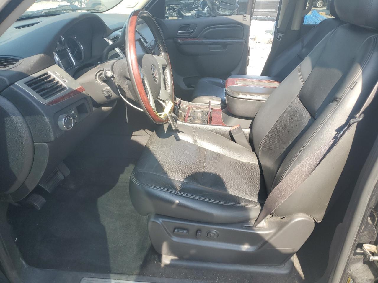 2013 CADILLAC ESCALADE