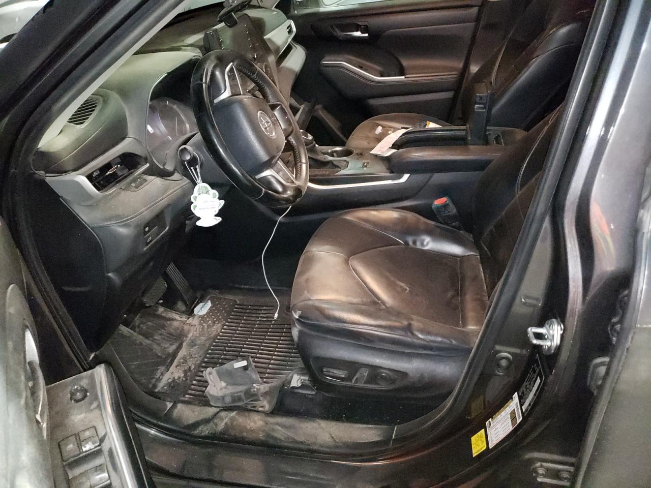 2022 TOYOTA HIGHLANDER