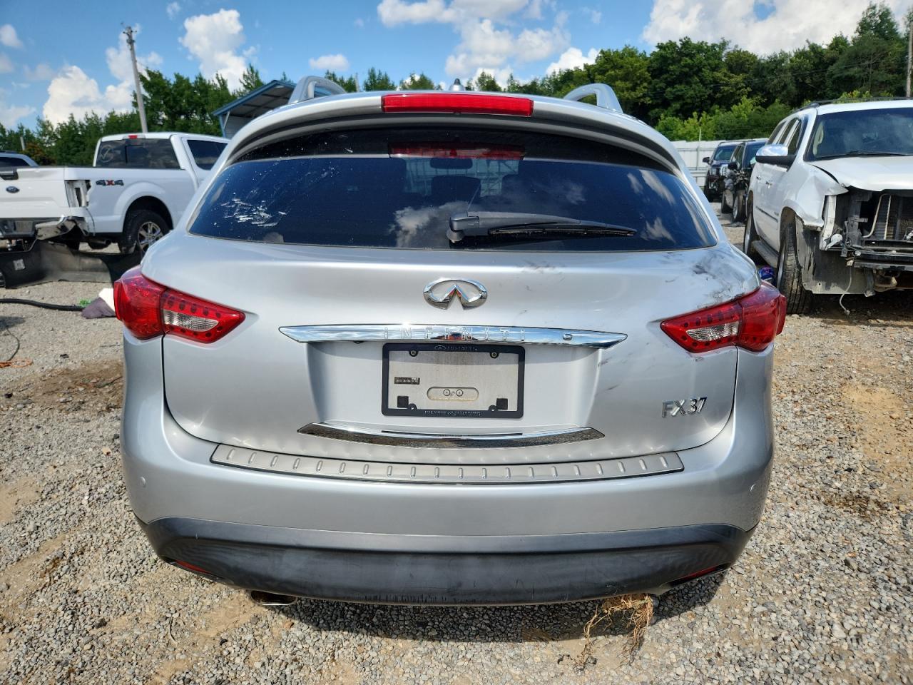 2013 INFINITI FX37