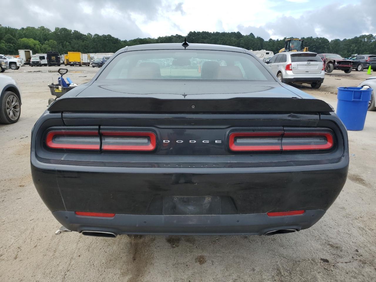 2017 DODGE Challenger