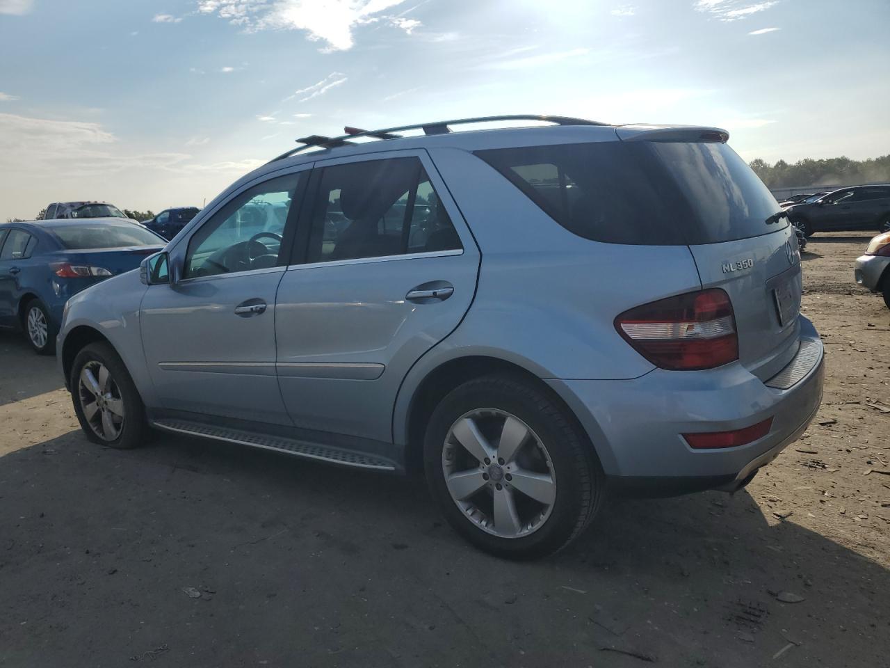 2011 MERCEDES-BENZ ML-Class