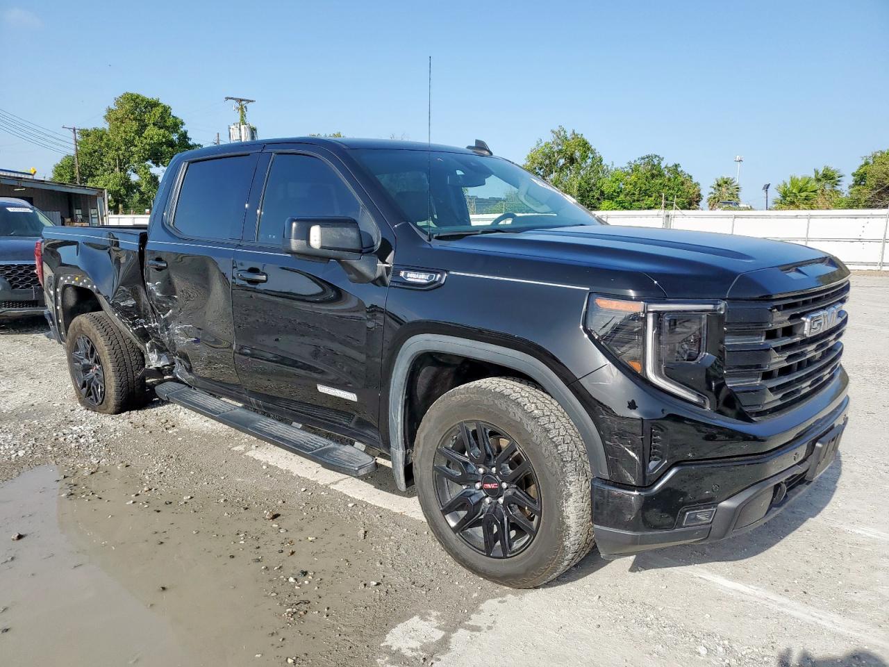 2024 GMC Sierra