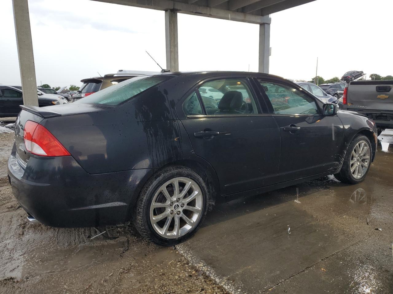 2011 MERCURY Milan