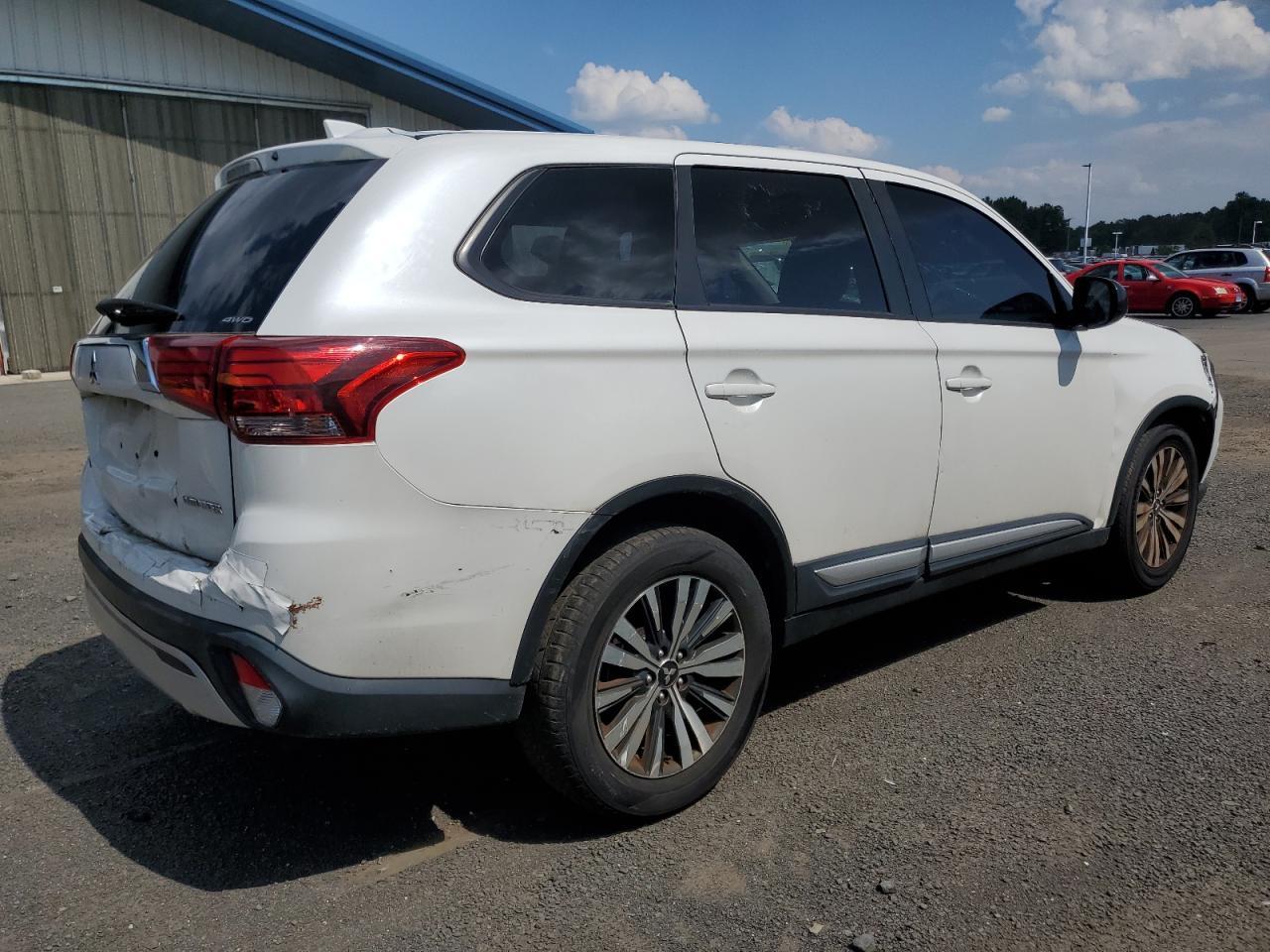 2019 MITSUBISHI outlander