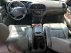 2004 TOYOTA Sequoia
